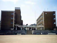 甲緑小学校 校舎