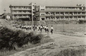 写真：垂水東中学校の通学風景