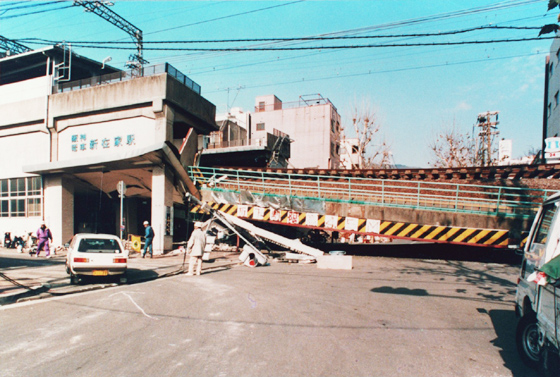 阪神新在家駅