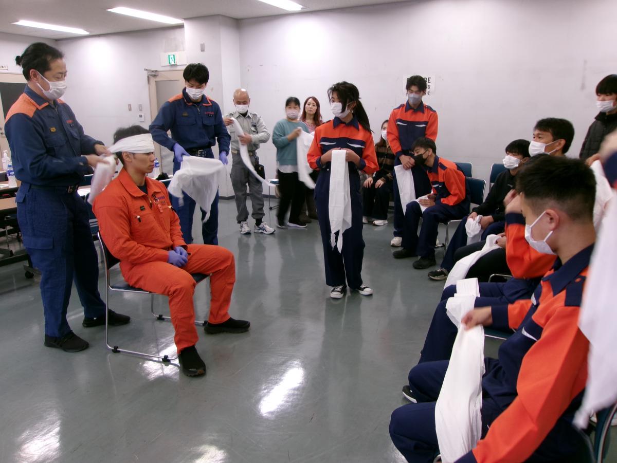 講師による見本