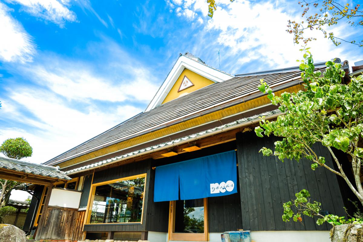 里山古民家のカフェ・コワーキングスペース