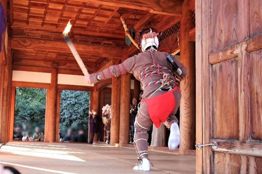 太郎鬼の踊り