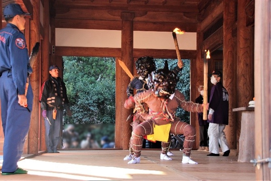 3匹の鬼の踊り