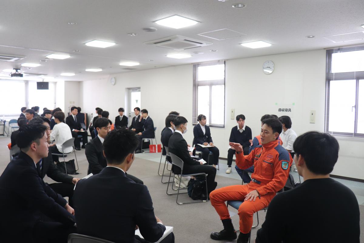 職員との座談会