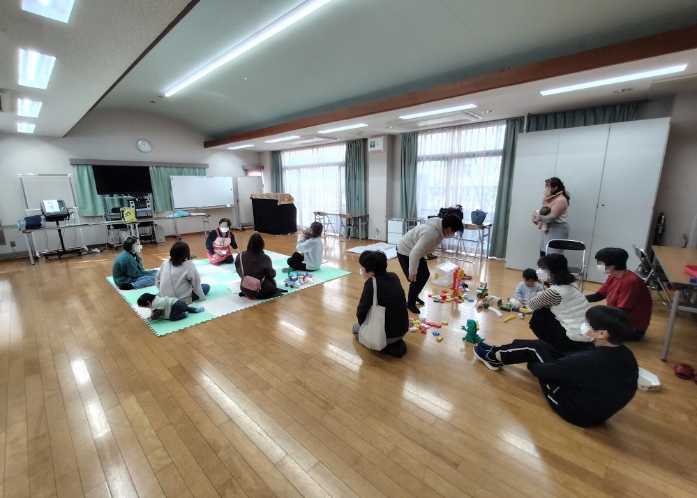 子育てサークル たんぽぽの様子