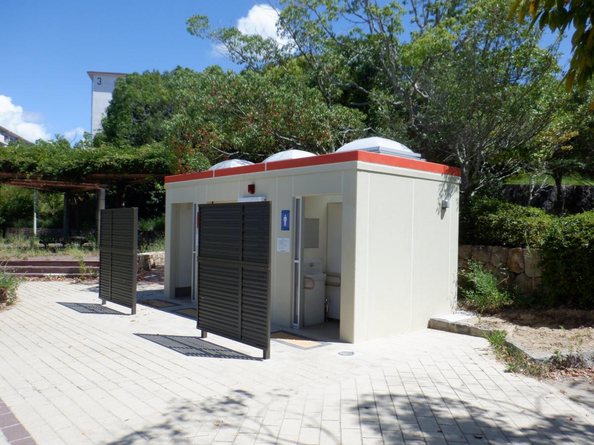 トイレ外観写真