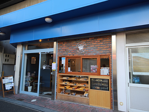 写真：駅前のピッツェリア