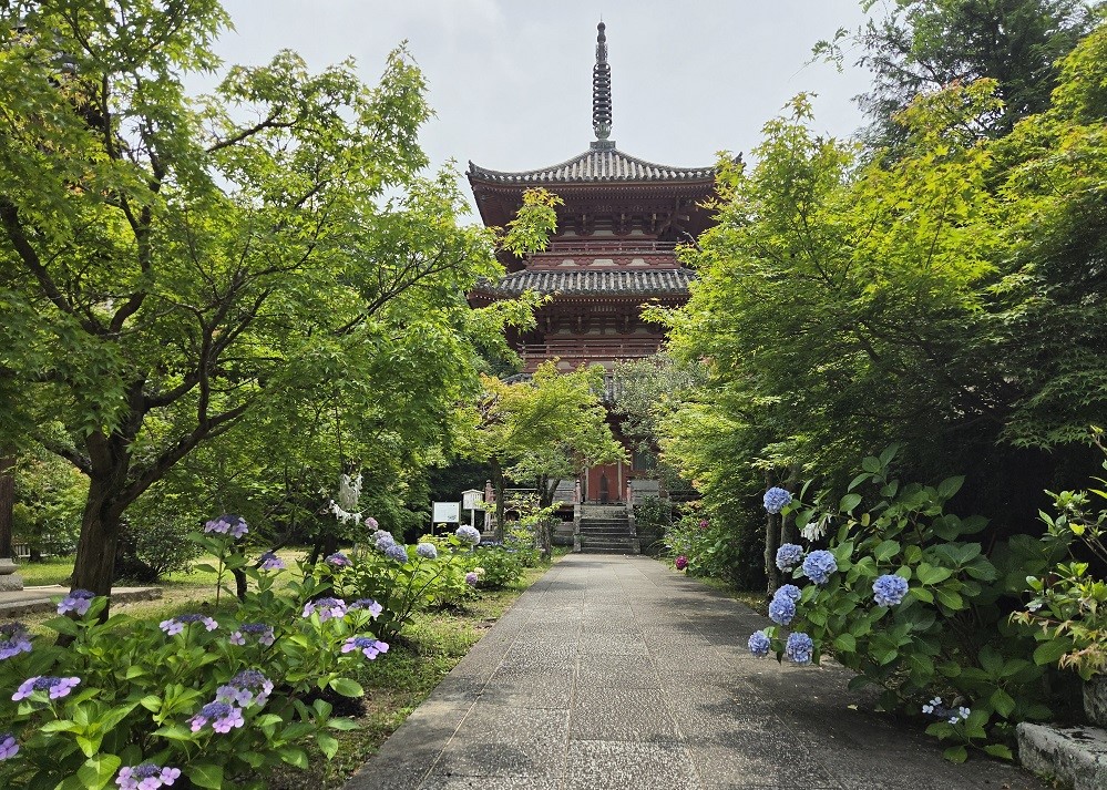 三重塔