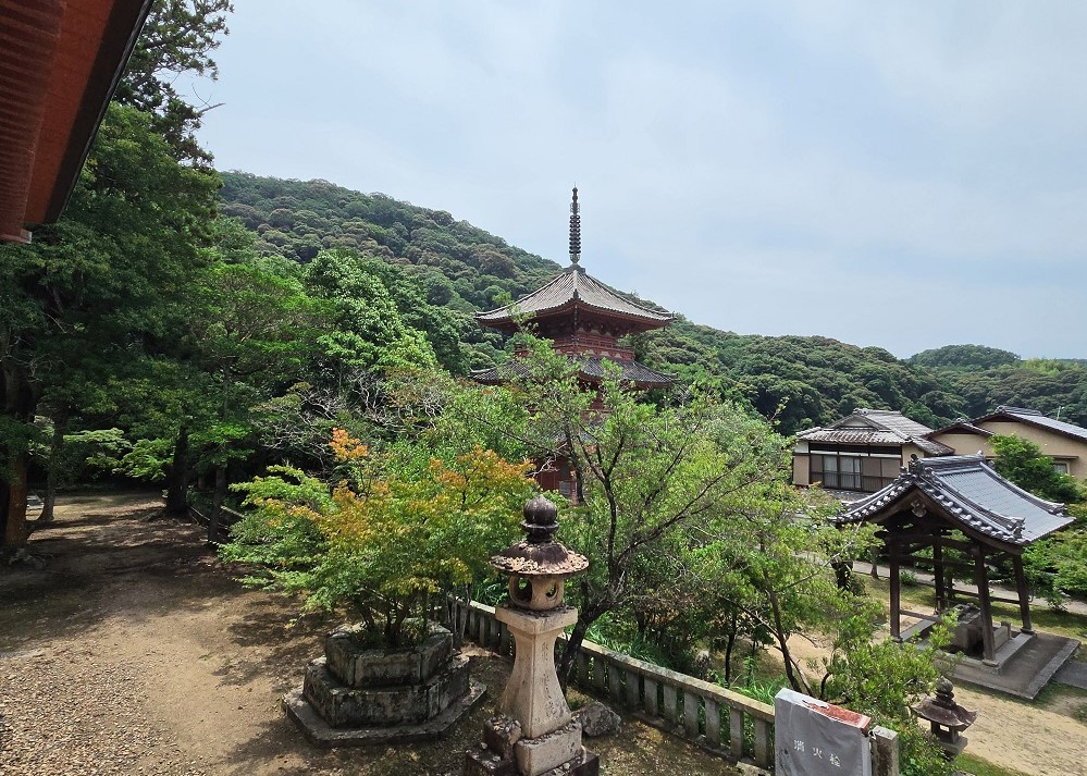 三重塔