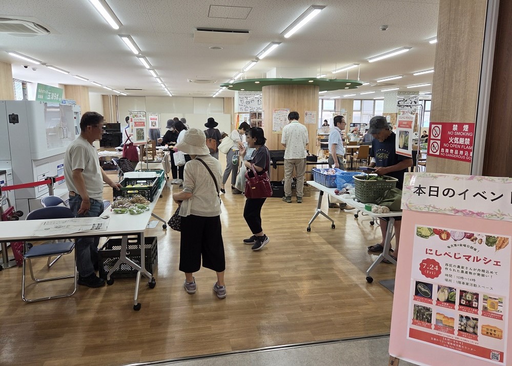 にしべじマルシェの様子