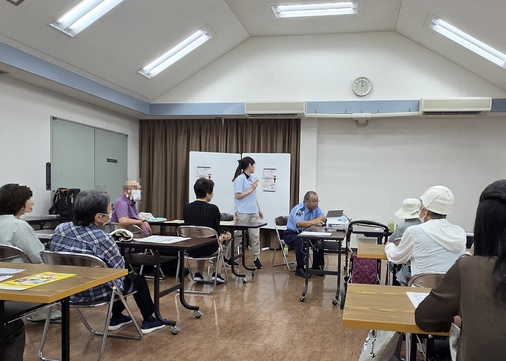 説明している様子