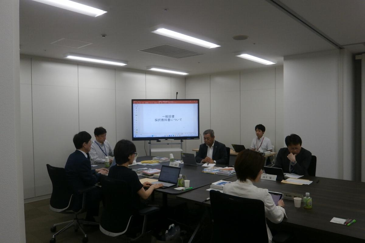 R8_第4回教育委員会会議写真