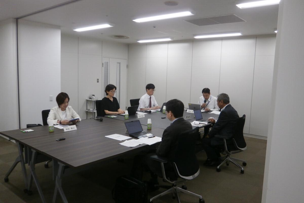 R8_第7回教育委員会会議写真