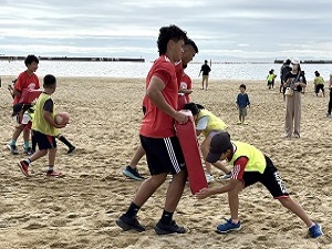 コベルコ神戸スティーラーズが須磨海岸へやってくる!